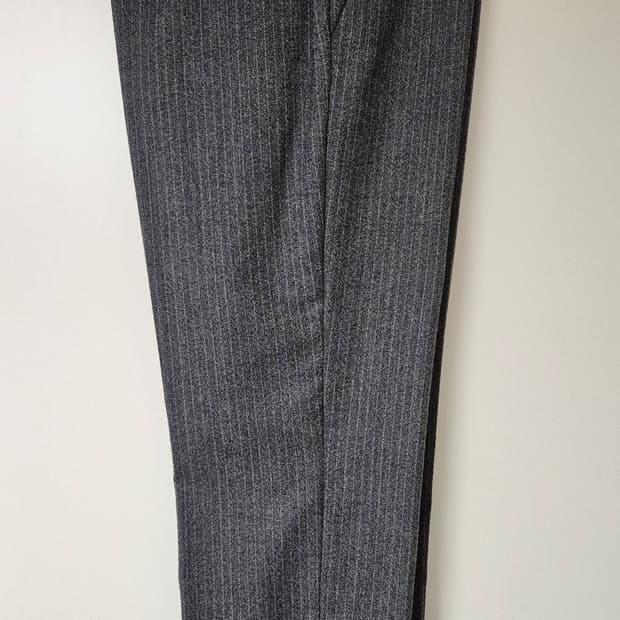 티아이포맨 핀스트라이프 드레스팬츠82