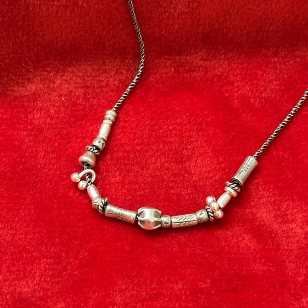 Musta karensilver mix necklace