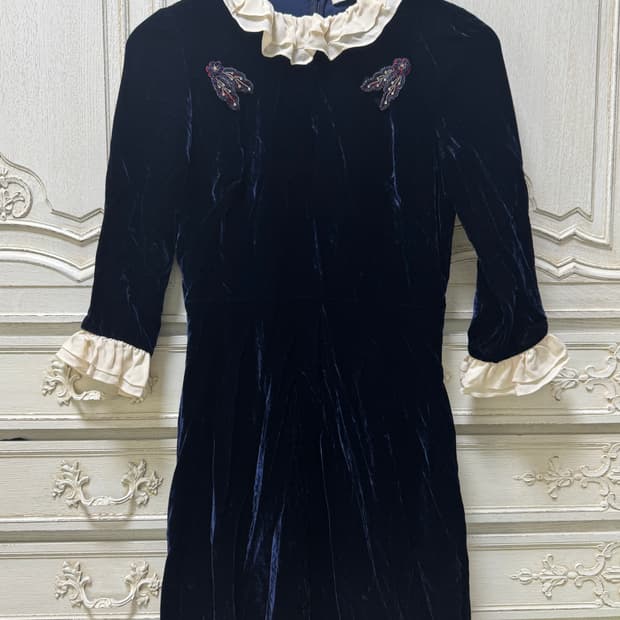 산드로 벨벳 원피스