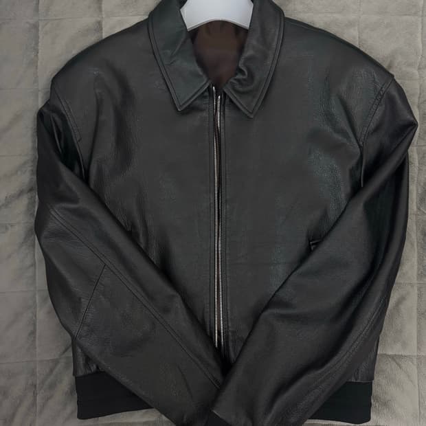 엘무드 25fw 세레니티 고트 레더 블루종 블랙 (48)