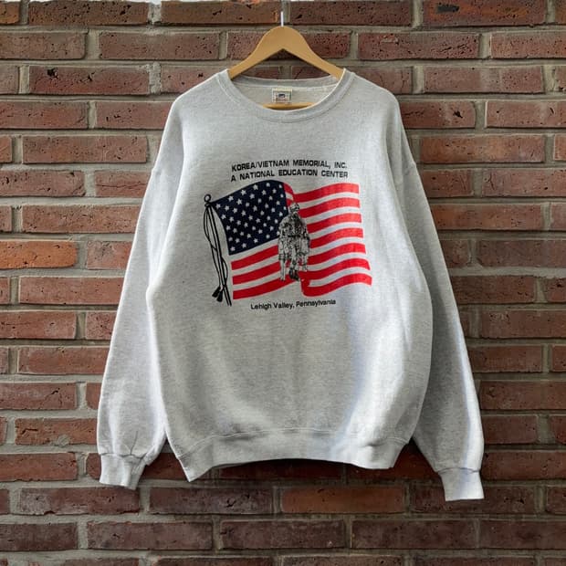 리 Lee 코리아 / 베트남 전쟁 그래픽 스웻셔츠