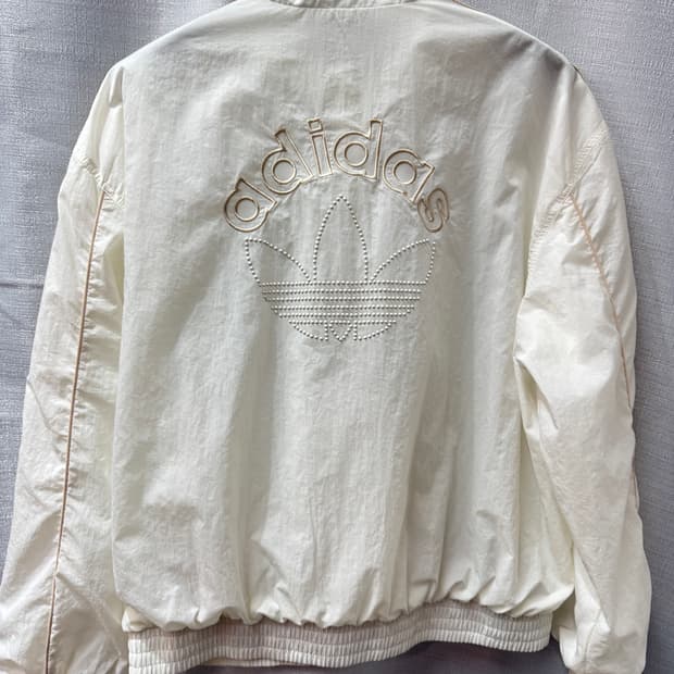 아디다스 백 펄 빅로고 오버핏 바람막이 S(XL)