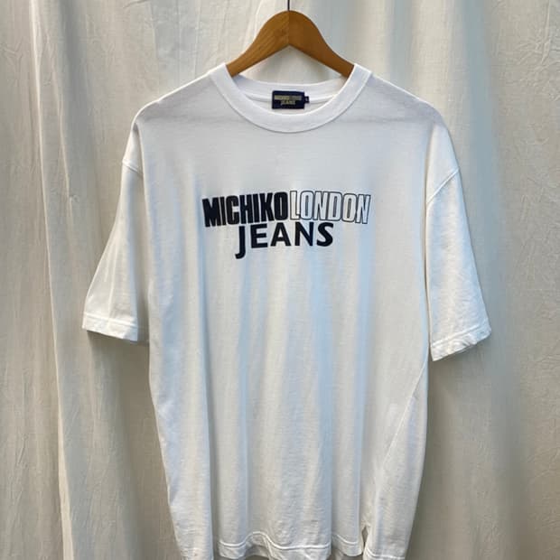 MICHIKO LONDON JEANS 화이트 반팔티셔츠(L)