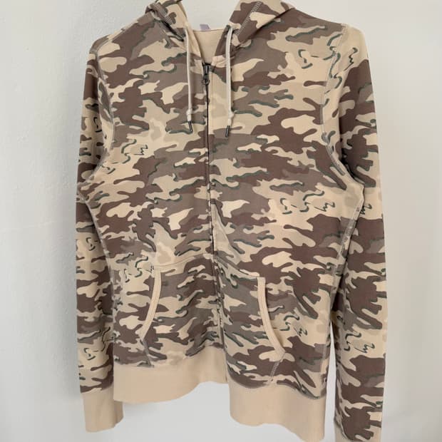 Uniqlo 카모 후드집업