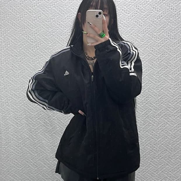 아디다스 레트로 멀티컬러 삼선 바람막이 패딩자켓 100 C08690