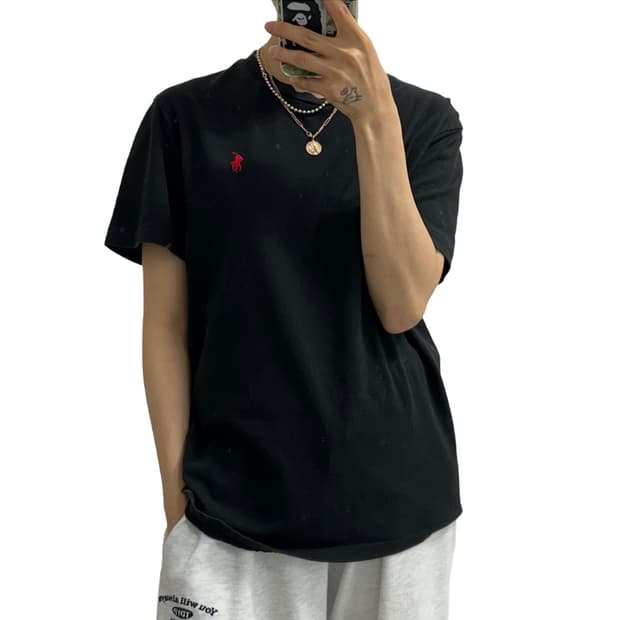 폴로 블랙 반팔티