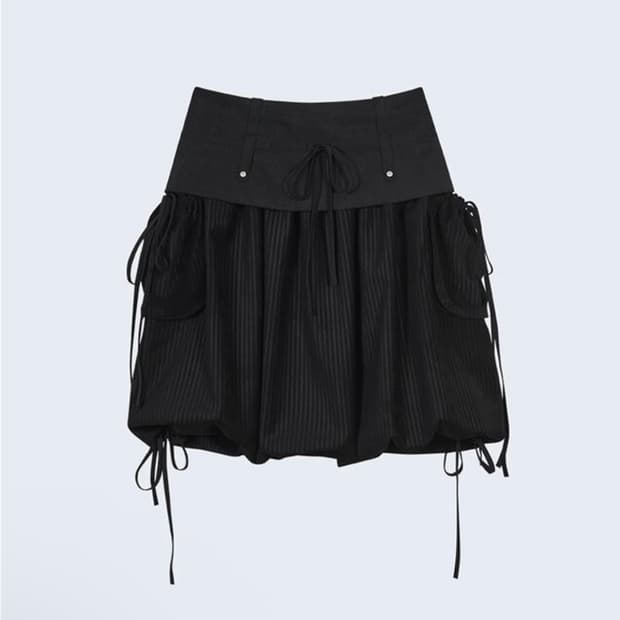 Mixed Volume Skirt [Black]