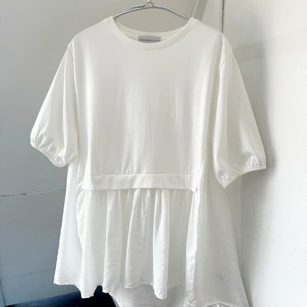 Panel design shirred t-shirt
