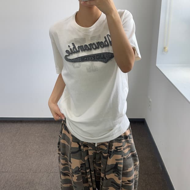 Abercrombie 아베크롬비 그레이 레터링 반팔