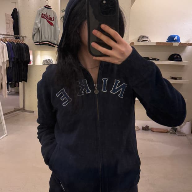 나이키 빅로고 올드스쿨  쉐르파 후드 집업  U8