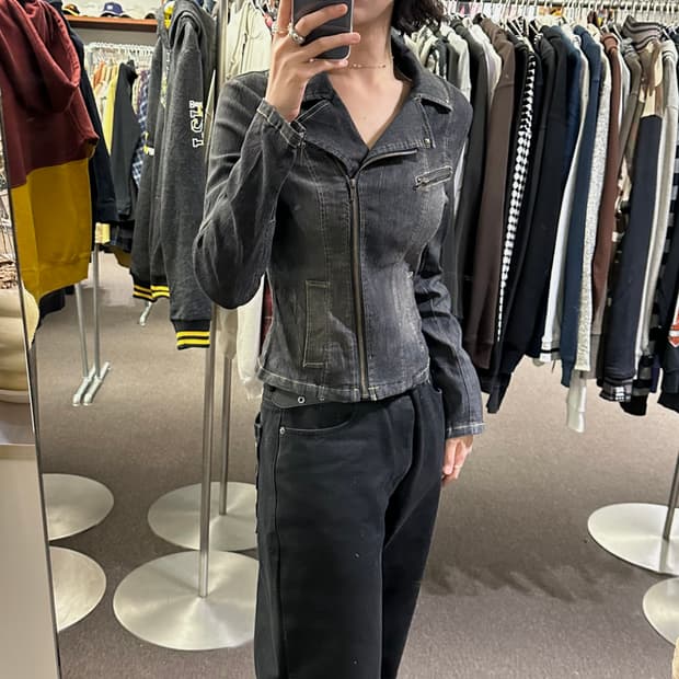 OS)Japanese vintage 여성 지퍼 흑청 트러커 데님자켓