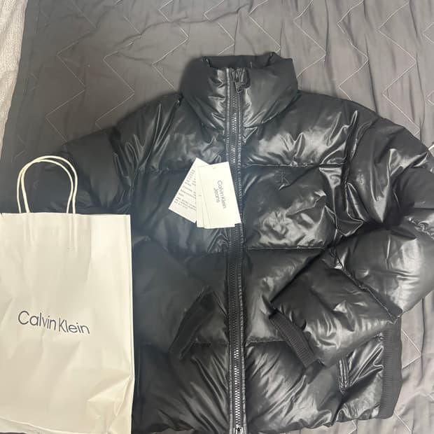 캘빈클라인 유광 패딩 블랙 s(95)