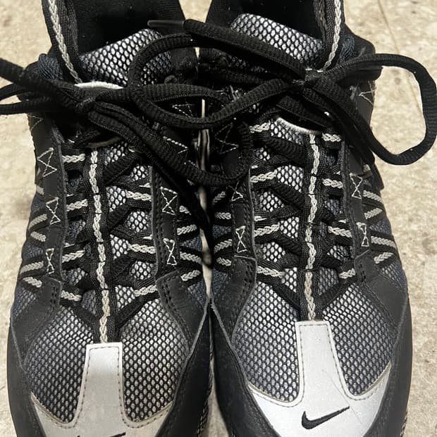 나이키 휴마라 265