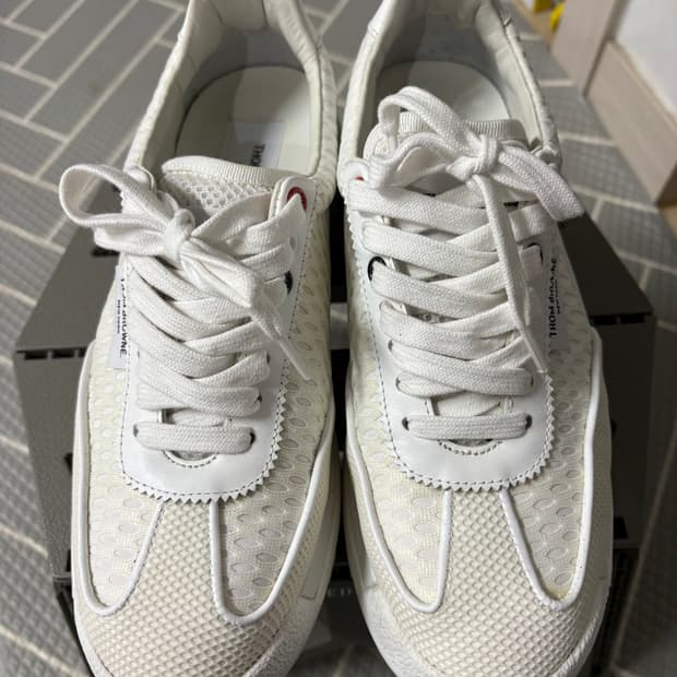 톰브라운 화이트 테크러너 스니커즈 38