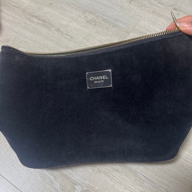 샤넬 뷰티 파우치