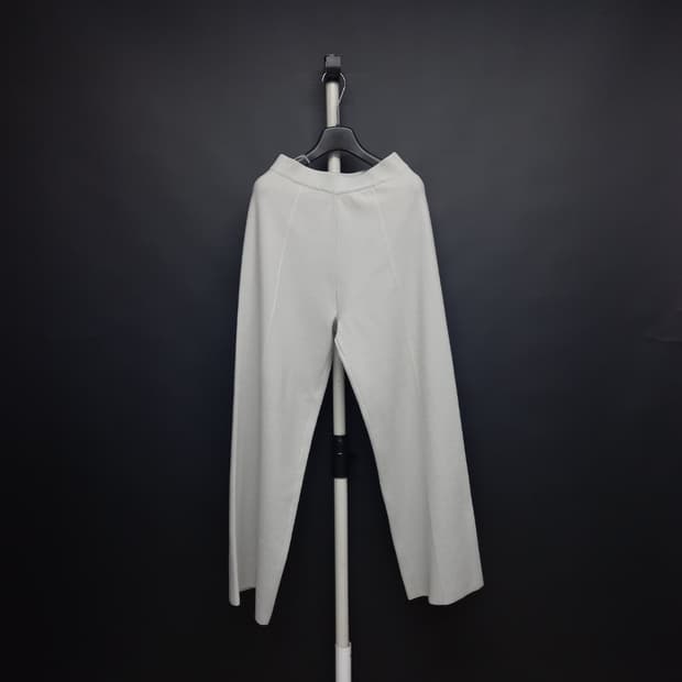 쏠레지아 춘추동 모 일자통핏팬츠 44.55