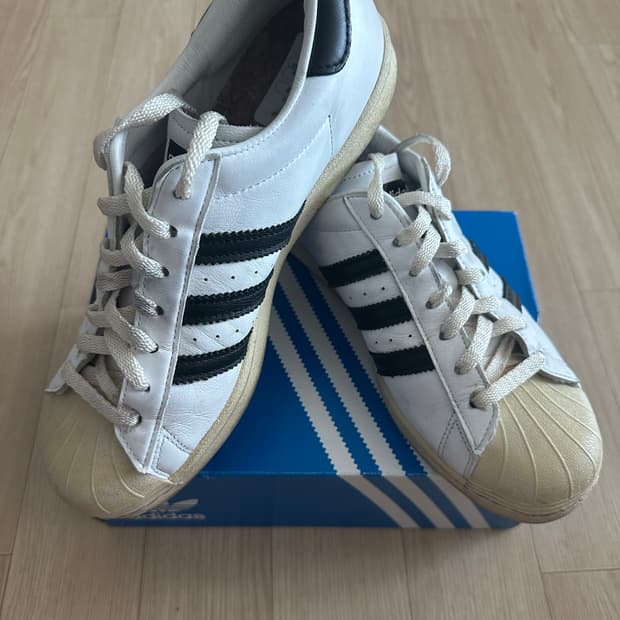 아디다스 슈퍼스타 프리미엄275