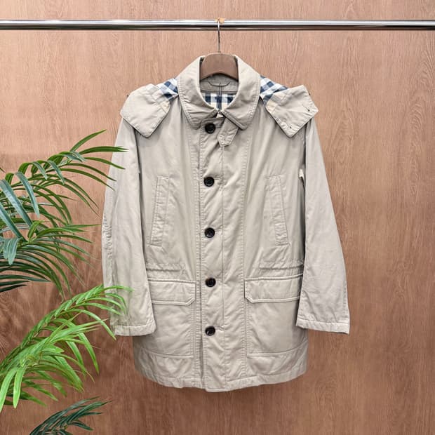 버버리 런던 후드 사파리 자켓 체크 라이닝 허리 스트링 디테일 베이지