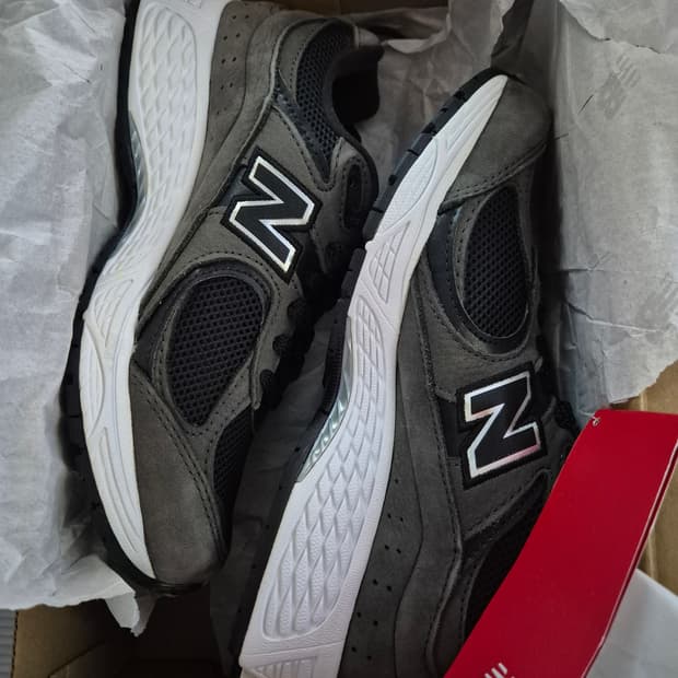 (새상품) 뉴발란스 ML2002RB 235mm