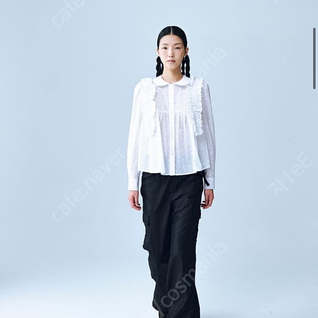 코스모스 러플 레이스 셔츠