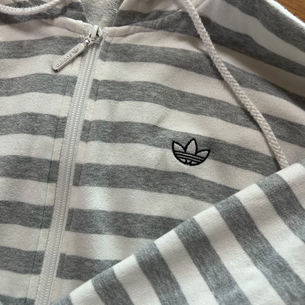 아디다스 스트라이프 후드집업