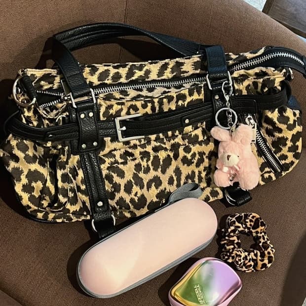 페일제이드 Belted Duffle Bag 벨티드 더플백 레오파드