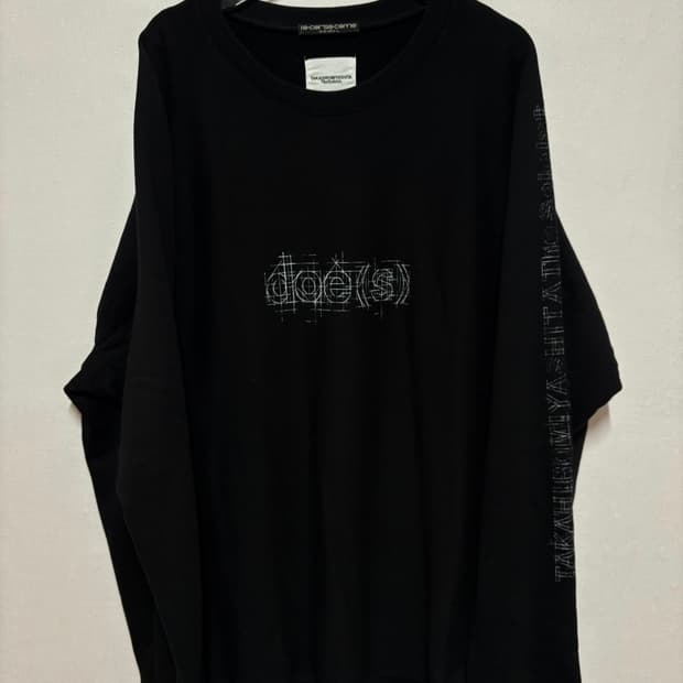 [44] 2021 SOLOIST DOE(S) CREWNECK