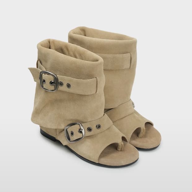 이크닉 102 soft-modular wedge boots / beige