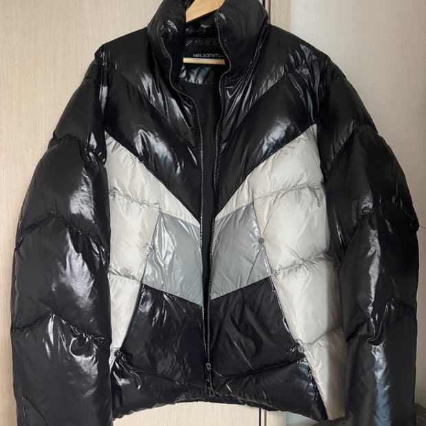 닐 바렛 블랙 패딩 자켓 판매합니다.