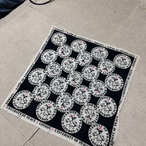 비비안 웨스트우드 반다나