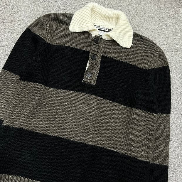 [105] 아워레가시 카라 니트