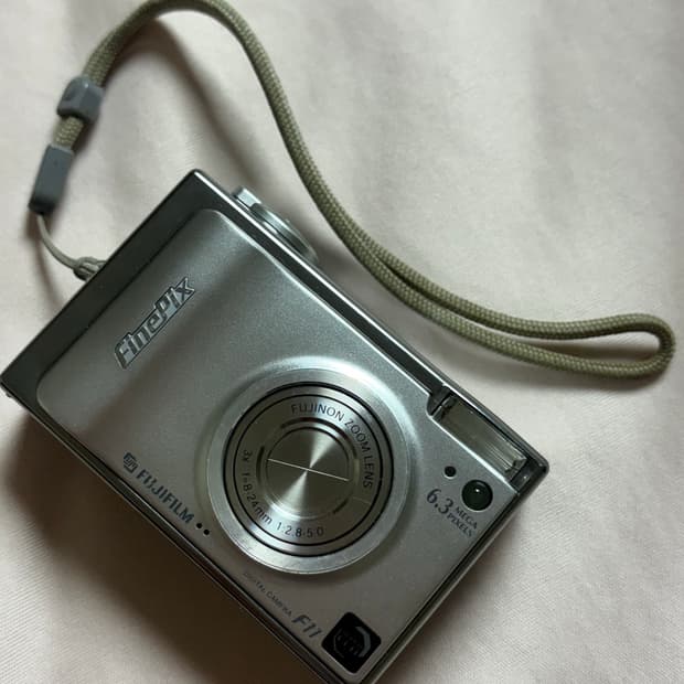 후지필름 파인픽스 f11