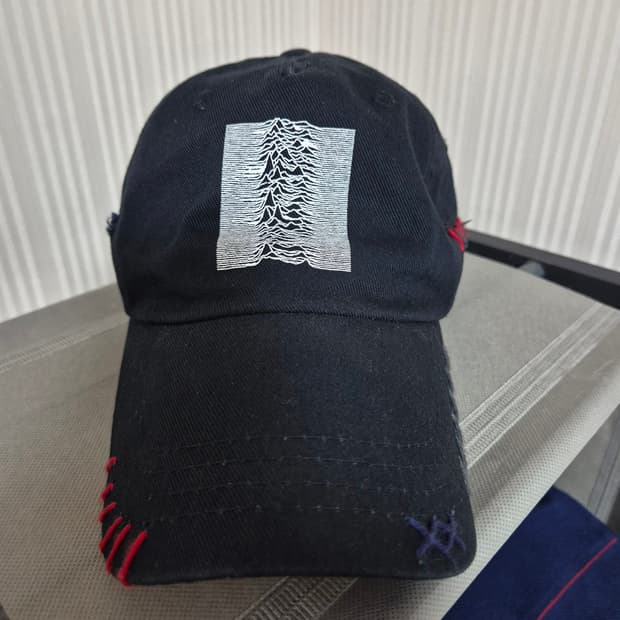노이데아(Noideia)와 할슈타트(Hallstatt)가 협업하여 제작한