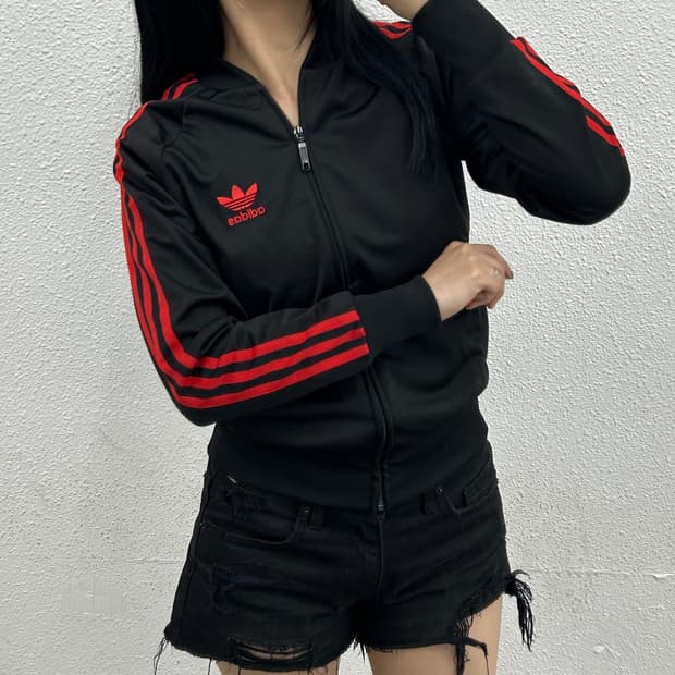 아디다스 슈퍼걸 레드라인 블랙 트랙탑 S