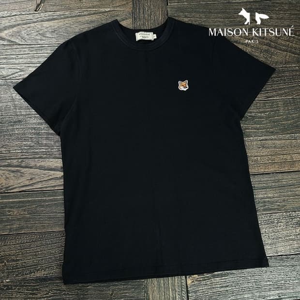 [메종키츠네] 21 S/S 폭스헤드 로고 패치 반팔티 블랙 P01662