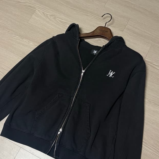 우얄롱 후드집업