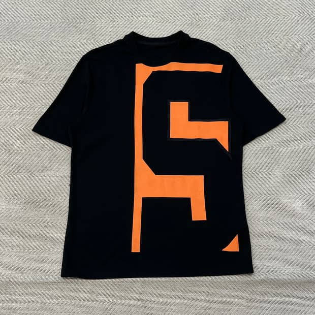 시스템 프린팅 반팔티 r3363