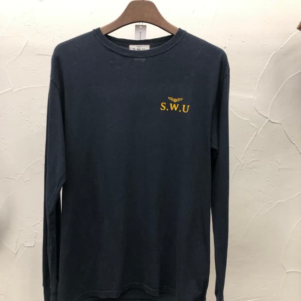 swu 그래픽 롱슬리브