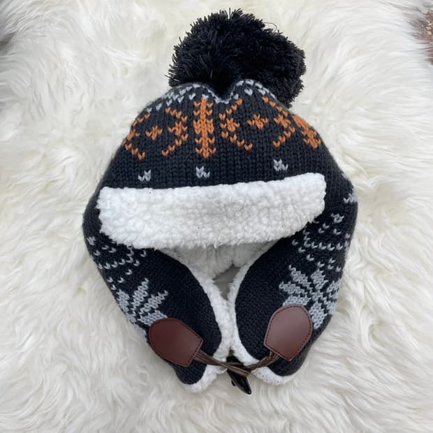 노르딕 방울 떡볶이 트루퍼 비니