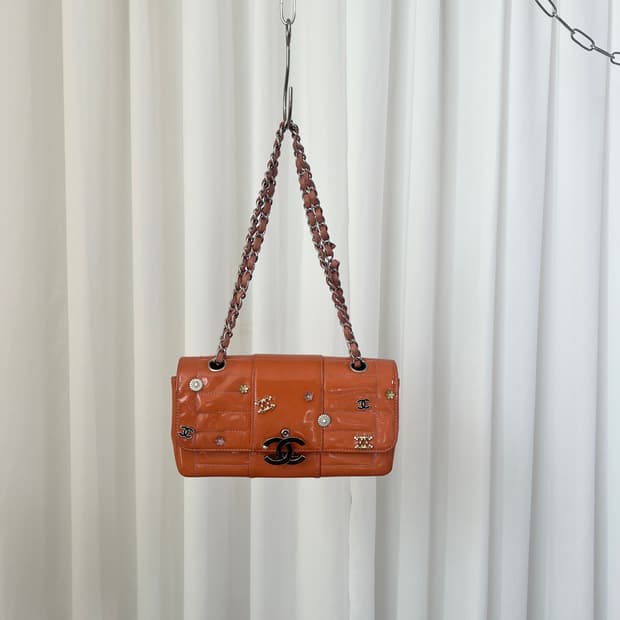 샤넬 페이던트 CC 클래식 이스트-웨스트 숄더백