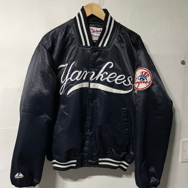 마제스틱 MLB 뉴욕양키즈 새틴자켓 바시티 야구점퍼