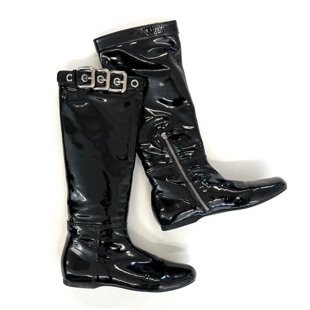 미우미우 아카이브 페이던트 레더 버클 모터 부츠