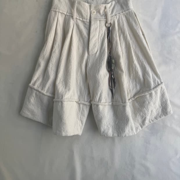모서리 boiled wool balloon half trousers