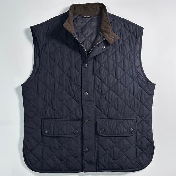 바버 다크네이비 퀼팅 베스트