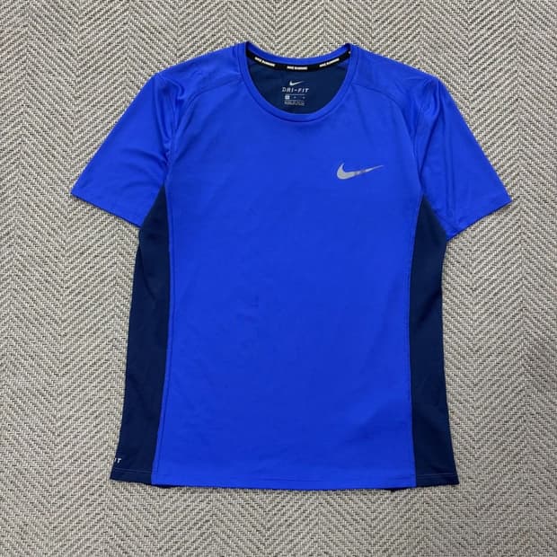 나이키 드라이핏 런닝 티셔츠 v2749