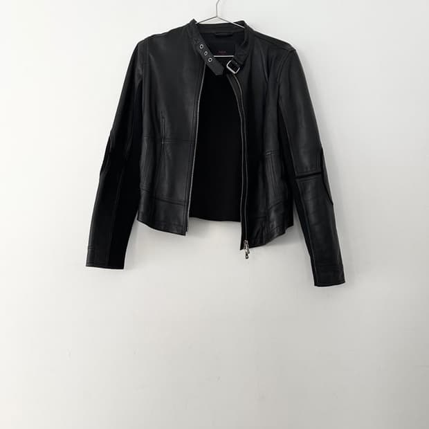 Hole detail buckle leather jacket