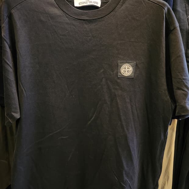 스톤아일랜드 블랙 반팔 티셔츠