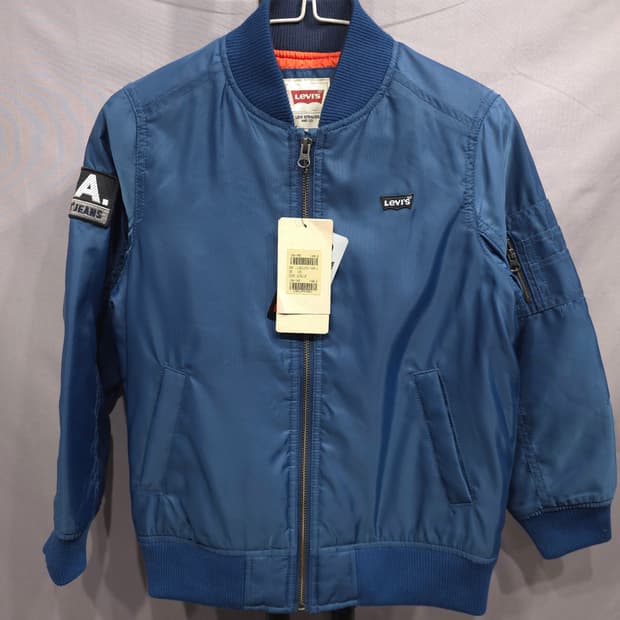 리바이스 키즈 퀄팅 항공점퍼 (미사용) 135