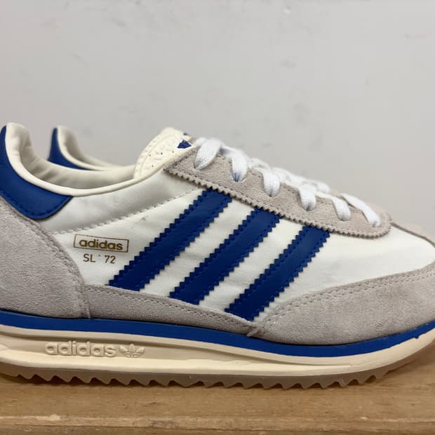 아디다스 여성 운동화 235