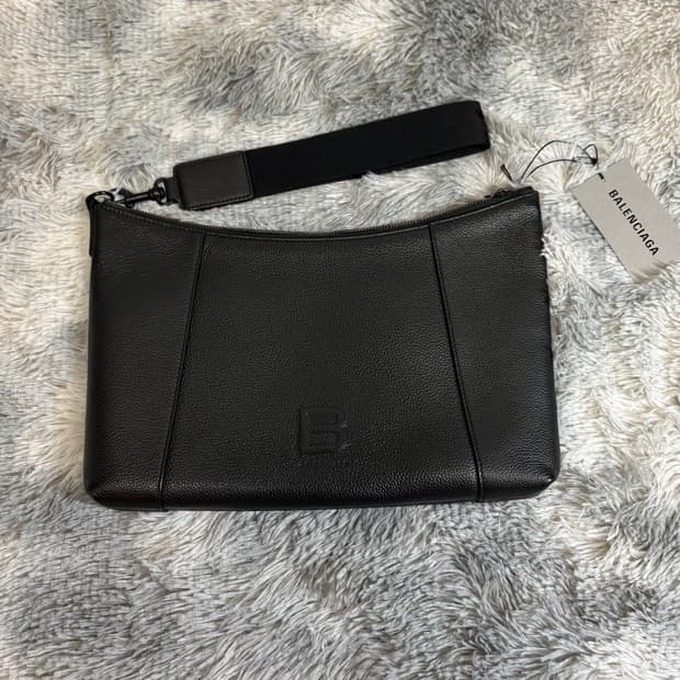 발렌시아가 아워글래스 클러치백